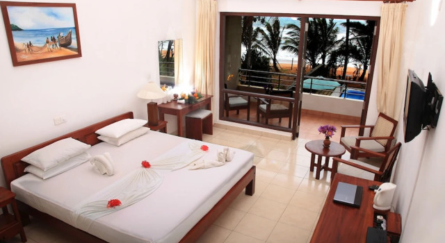 Sea Rock Villa