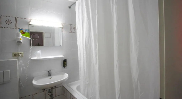 Четырёхместный номер Standard Hotel Seibel