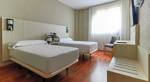 Номер Superior B&B HOTEL Zaragoza Royal