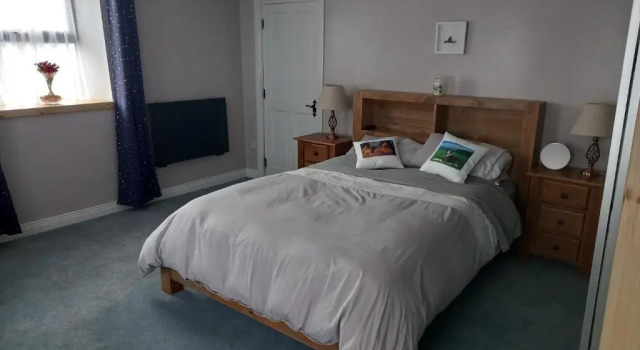 3 bed corner terrace house by the sea Wicklow town, Book Hotel Wicklow Wicklow County