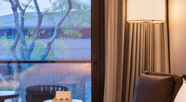 Номер Classic с балконом Gran Melia Chengdu