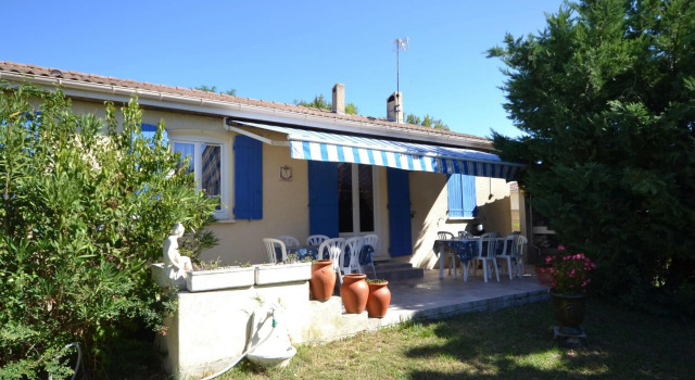 House in Clarensac With Swimming Pool, Rezerwuj Hotel Clarensac Gard