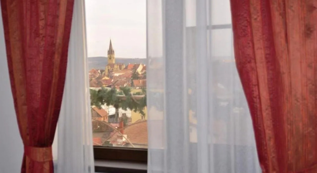 Hotel Roberts, Varaa Hotelli Sibiu 