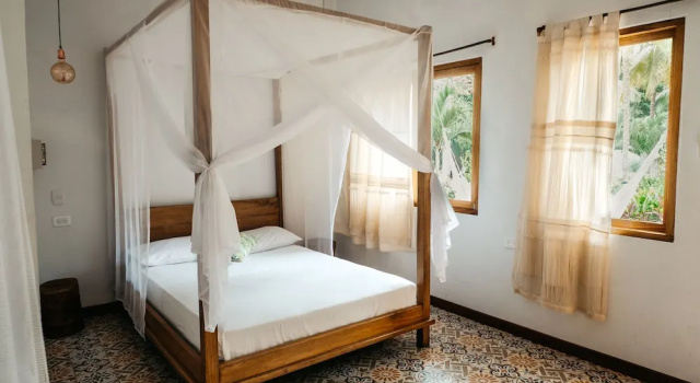 Четырёхместный семейный номер Standard с видом на сад Casa del Pavo Real Boutique Hotel Yoga & Spa