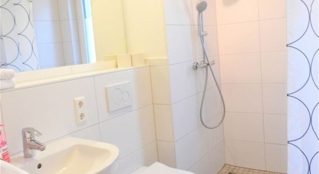 Номер Standard с балконом Ferienwohnung Badnerstraße L4