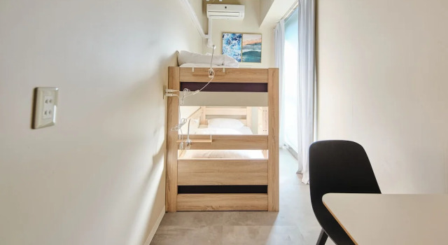 Кровать в общем номере (женский номер) Tora Hotel Asakusa