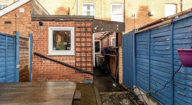 Lowell Street - Cosy 2 BD in Worcester