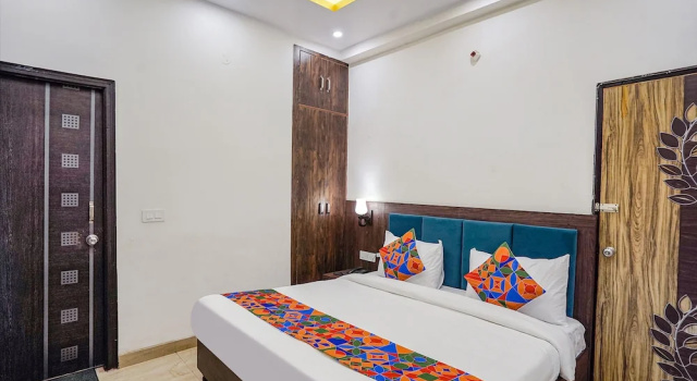 Номер Deluxe Super Collection O Sector 55 Noida Near Noida Stadium