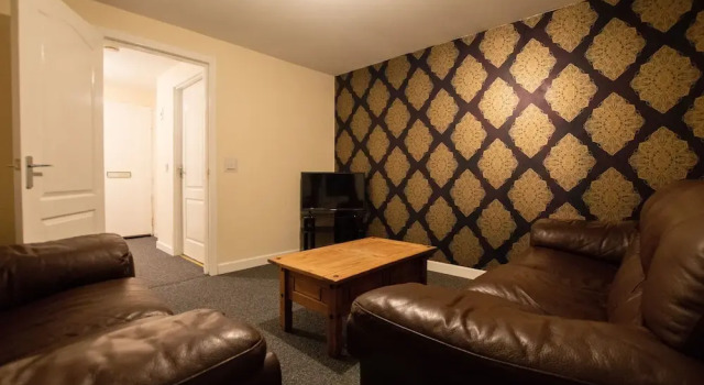 Inviting 4-bed Apartment in Dundee
