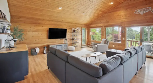Crystal Lake Vacation Rental, 3 Mi to Betsie River, Prenota Casa vacanze Beulah Michigan