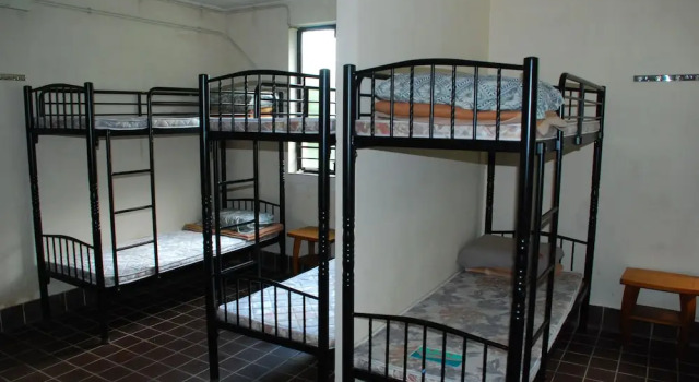 YHA Sze Lok Yuen Tai Mo Shan Youth Hostel, Boek Hostel Tsuen Wan Hongkong