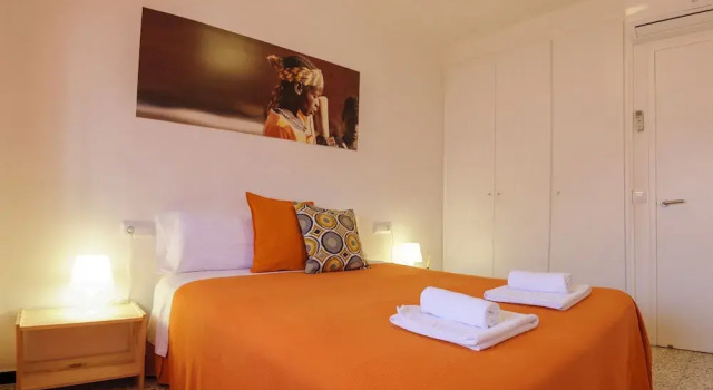 Empuriabrava Apartaments - nº4, Забронировать Отель Отели Эмпуриабравы с парковкой, Парковка