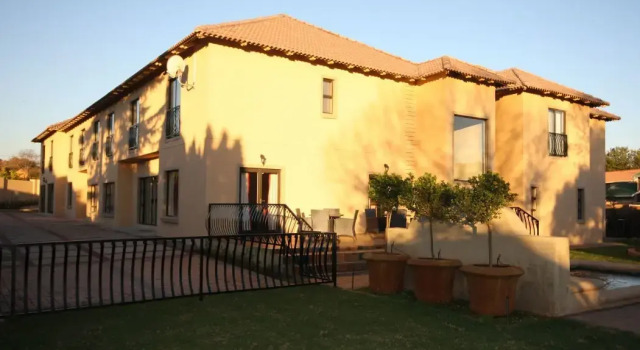 The Wild Olive Guesthouse, Buchen Sie Hotel Centurion Tshwane