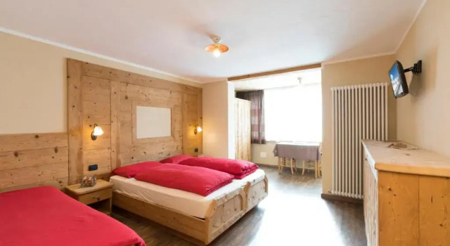Трёхместный номер Standard Hotel Champagne