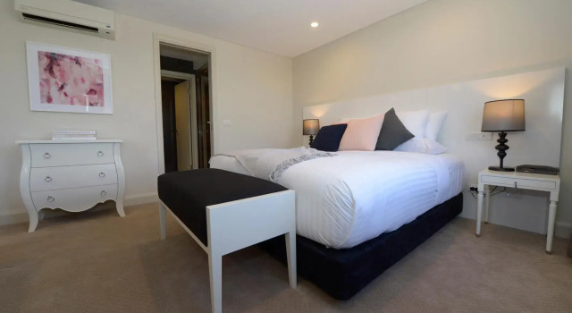 Двухместный люкс Canberra Rex Hotel
