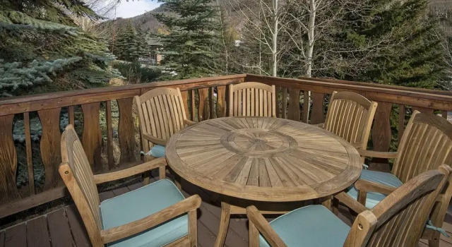 Номер Standard Дуплекс с 4 комнатами с балконом 2109 B Chamonix 4 Bedroom Home by RedAwning