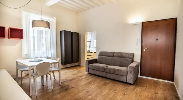 Leone Guest House