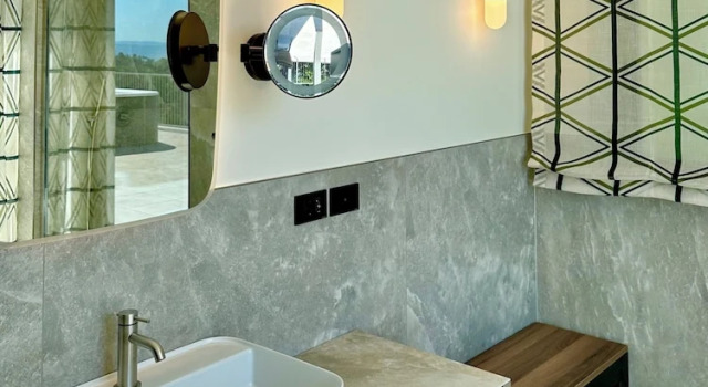 Люкс Deluxe Maximilian Suites