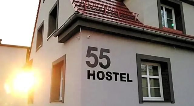 Hostel 55 - darmowy parking
