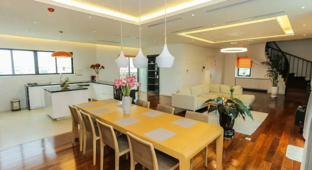 Люкс Дуплекс с 3 комнатами с балконом Ficus Suites