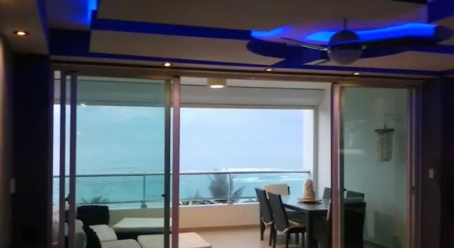 Апартаменты Marbella suit beach