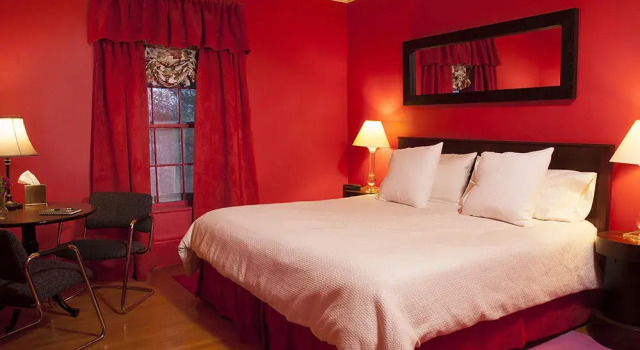 Dug Road Inn, Book Hotel Decorah Iowa, nær Agora