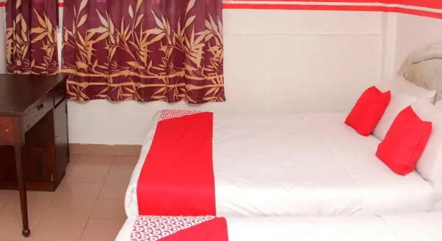 Трёхместный номер Superior OYO 1173 Mandyrin Hotel