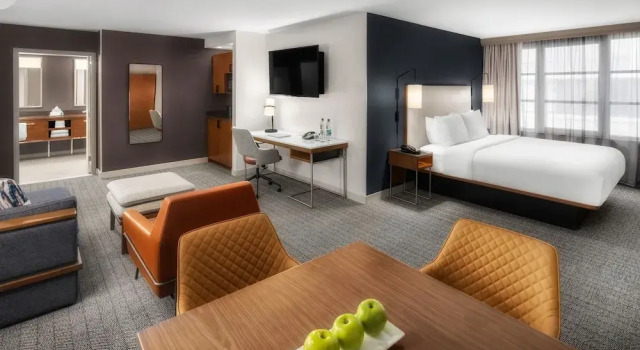 Люкс Courtyard by Marriott Seattle Bellevue/Downtown