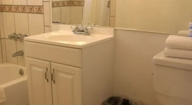 Двухместный номер Standard Tradewinds Airport Hotel