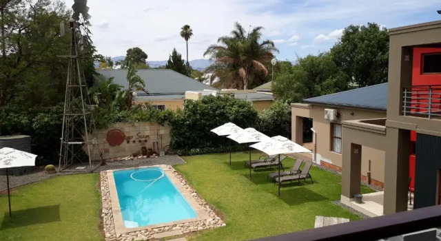 Двухместный номер Deluxe с балконом Karoo Sun Guest House