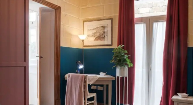 Standard Zimmer Concetta Studio Apartments by Holihomes