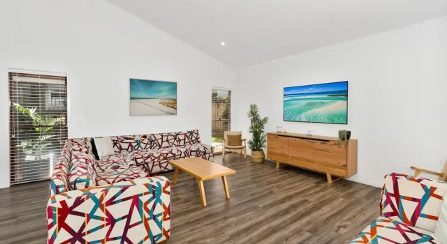Coastal Soul - Pet Friendly, Family Entertainer with Pool, Забронировать Отель Касуарина Tweed Coast