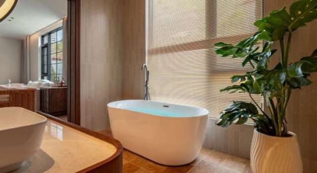 Люкс Looking at Wuyuan · Flying Green and Flowing Fragrance · French Style Designer Homestay
