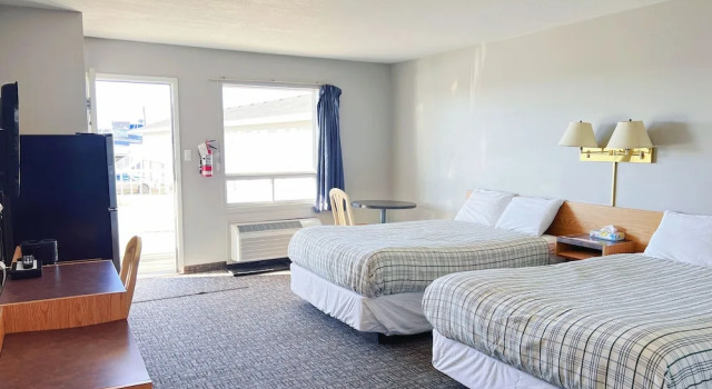 Номер Standard Riverside Inn