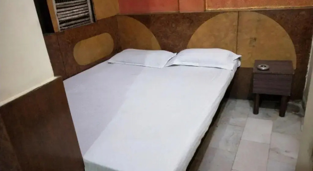 Mahesh Hotel, Забронировать Отель Отели Нью-Дели с завтраком, Завтраки