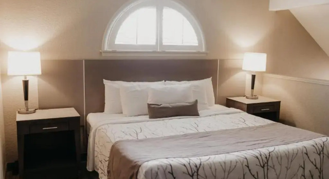 Люкс Eastland Suites Hotel & Conference Ctr, Trademark by Wyndham