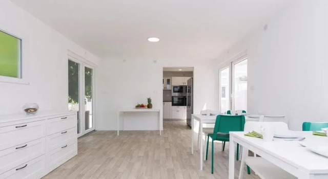 Ten-Bedroom Holiday Home In Petrcane, Забронировать Отель Отели Петрчане 3 звезды, рядом с Пляж Радман, 3*