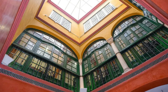 San Isidoro Hostel Sevilla, Забронировать Хостел Хостелы Севильи, рядом с Дворец Каса-де-Салинас, Хостел