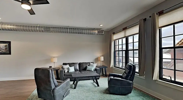 Chic : Walk To Dining, Shops, Entertainment 1 Bedroom Condo, Забронировать Апартаменты/квартира Ашвилл Аппалачи, рядом с Пивоваренная компания New Belgium