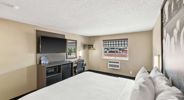 Super 8 by Wyndham Charlottesville, Забронировать Мини-отель Отели Шарлотсвилл с завтраком, Завтраки