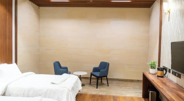 Номер Deluxe 0484 Aero Lounge-Terminal 2 Cochin Airport Hotel
