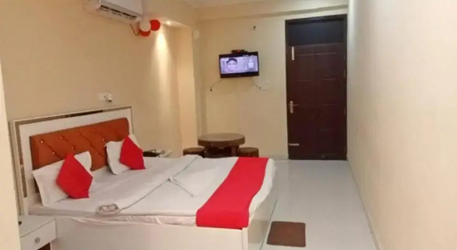Hotel Holiday Inn, Lucknow