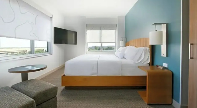 Люкс Deluxe Element by Marriott Austin Round Rock