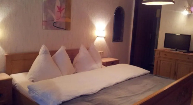 Frühstückspension Haus Regina, Prenota Hotel Holzgau Lechtal