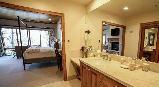 Номер Premium с балконом Stein Eriksen Lodge Deer Valley