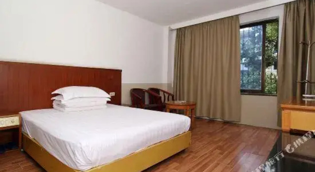 Двухместный номер Standard Lingnan Hostel