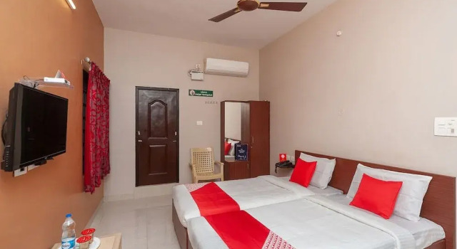 Sri Laya Guest House by OYO Rooms, Забронировать Гостевой дом Отели штата Тамилнада с парковкой, Парковка