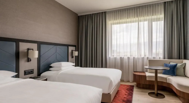 Двухместный номер Premium Geneva Marriott Hotel