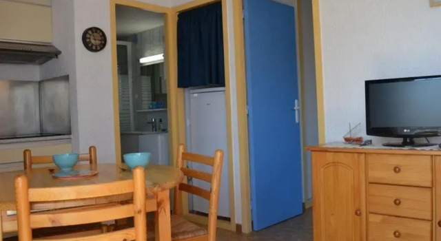 Appartement Saint-Cyprien, 2 pièces, 6 personnes - FR-1-225D-42