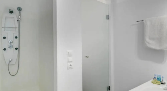 Люкс с балконом и с видом на окрестности Aloni Hotel & Suites
